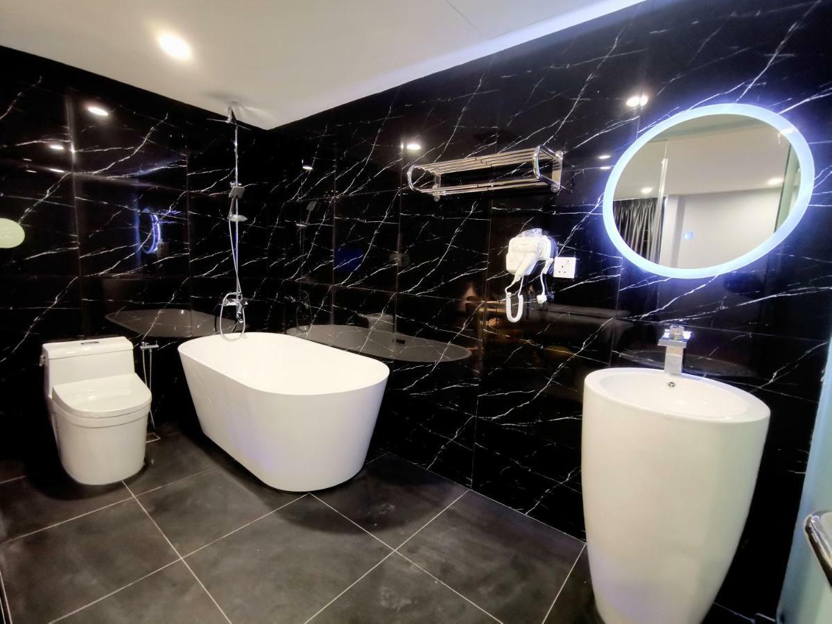 Wow Hotel Penang George Town Dış mekan fotoğraf
